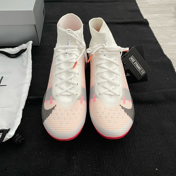Nike Mercurial Superfly 8 Elite FG
White Pink Blast - Picture 3 of 8